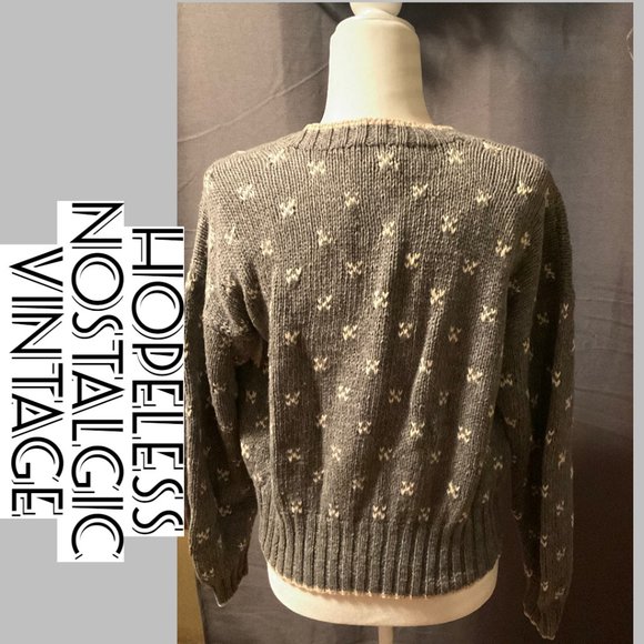 Michelle Stuart cardigan ASO Donna Hayward in Twin Peaks (in gray) - Picture 3 of 4